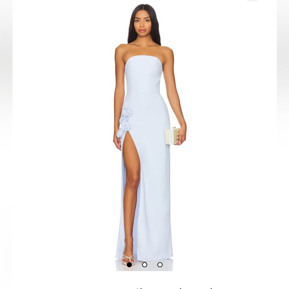 x REVOLVE Wolfe Gown in Arctic
Amanda Uprichard